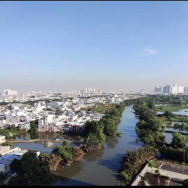 𝐔𝐧𝐟𝐮𝐫𝐧𝐢𝐬𝐡𝐞𝐝 𝟐-𝐛𝐞𝐝𝐫𝐨𝐨𝐦 𝐢𝐧 𝐂𝐨𝐧𝐢𝐜 𝐑𝐢𝐯𝐞𝐫𝐬𝐢𝐝𝐞, 𝐃𝟖, 𝟔𝟕𝐦𝟐 