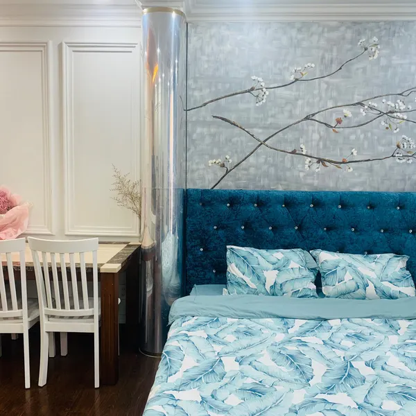 Studio with balcony 40m2, in District 1