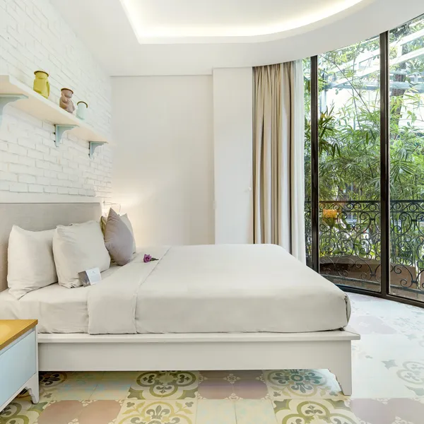 Lovely Vintage Studio with swimming pool for rent on Nguyen Cuu Van St, Binh Thanh