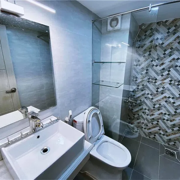 New apartment in District 3, opposite Le Thi Rieng Park 