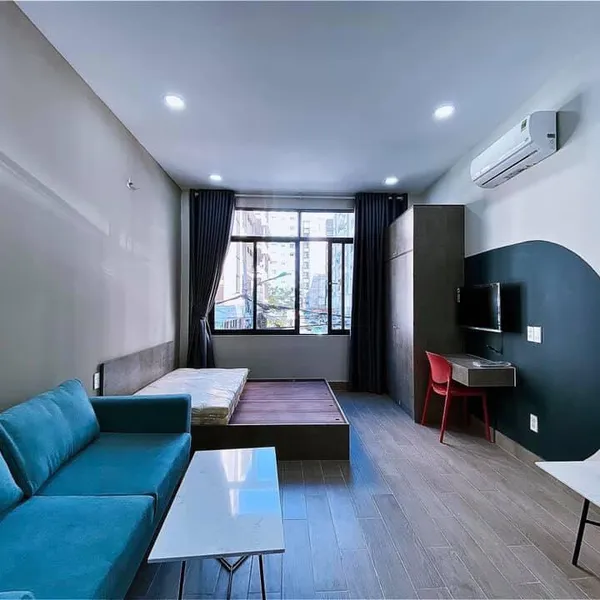 New apartment in District 3, opposite Le Thi Rieng Park 