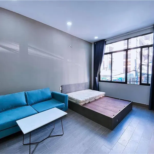 New apartment in District 3, opposite Le Thi Rieng Park 