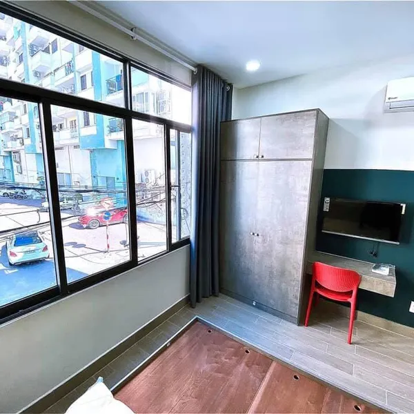 New apartment in District 3, opposite Le Thi Rieng Park 