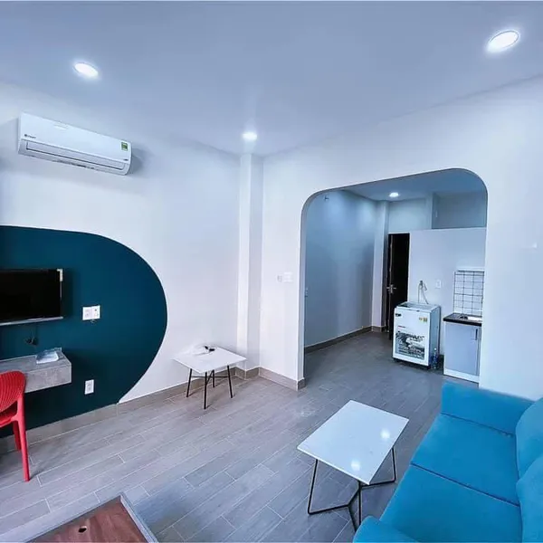 New apartment in District 3, opposite Le Thi Rieng Park 