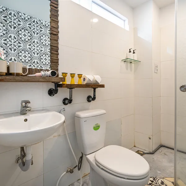 Top Studio with balcony, 35m2 in District 3 near Tan Dinh market