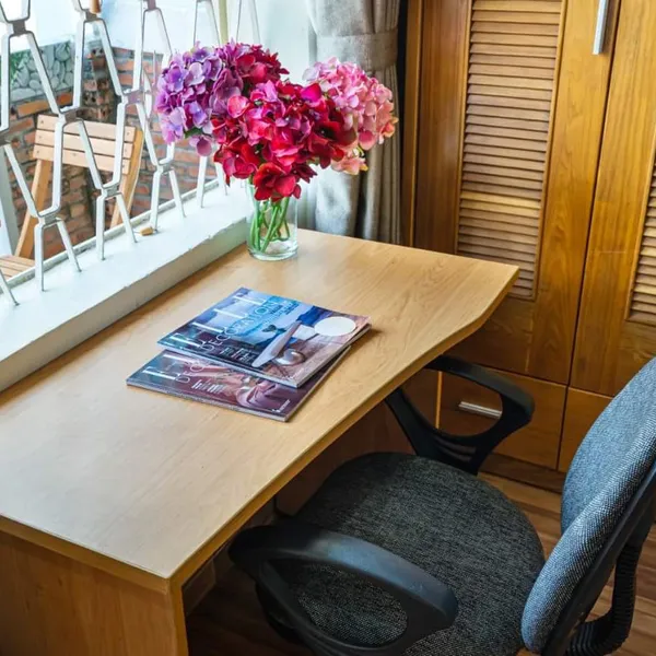 Wooden floor studio in District 1, 30m2, balcony , Fully furnished