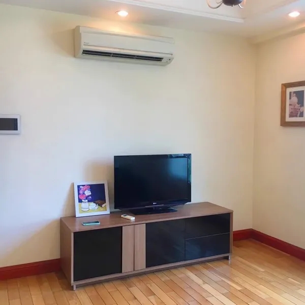 Classical & cozy Apartment in The Manor Apartment