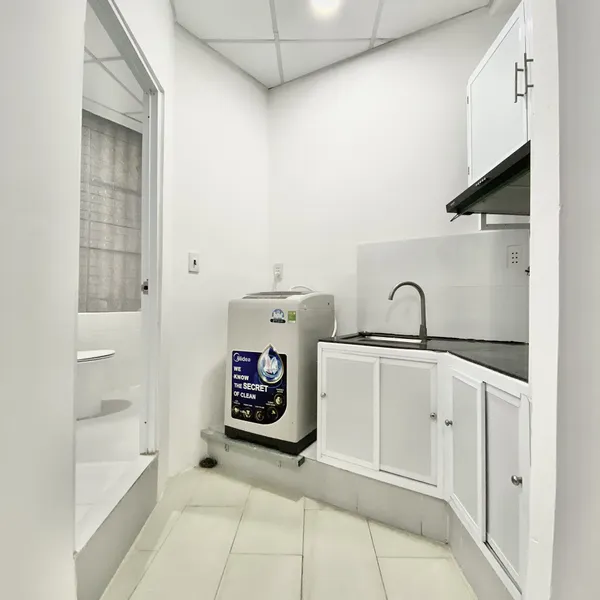 Studio in D3 (near District 10) | near Le Thi Rieng park| 4th floor