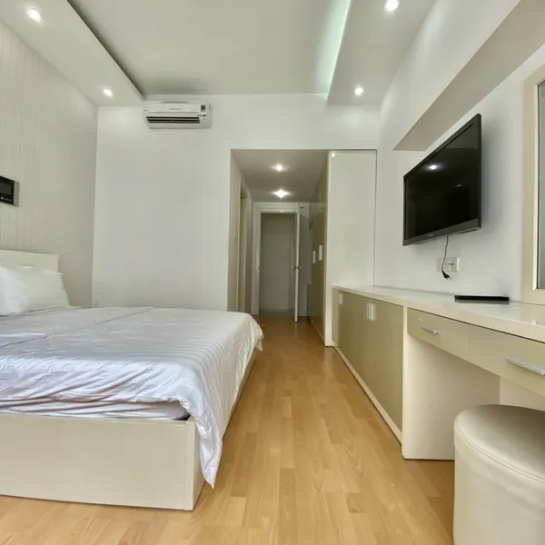 2-bedroom in Saigon Pearl | 90m2 | Swimming Pool