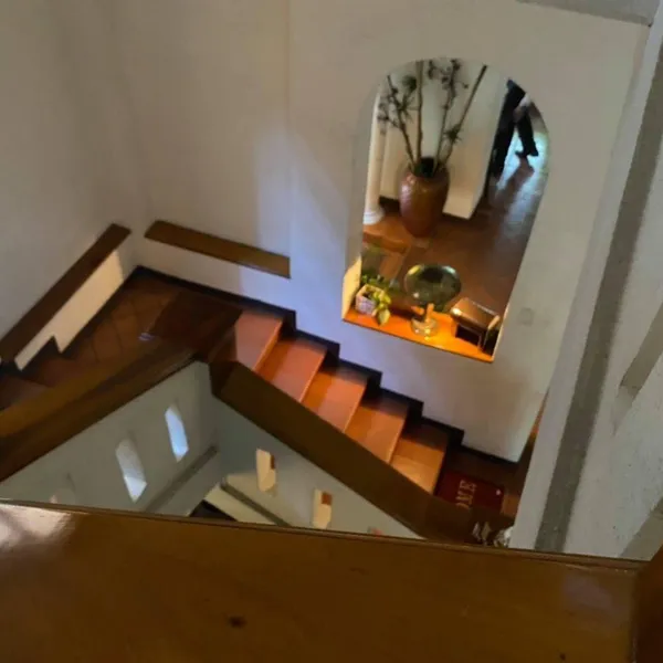 ONE BEDROOM - CACH MANG THANG 8 STREET | 40 M2 | BALCONY 