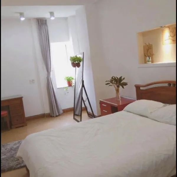 2-Bedroom Apartment 70m2  | Near Le Van Tam Park | District 1