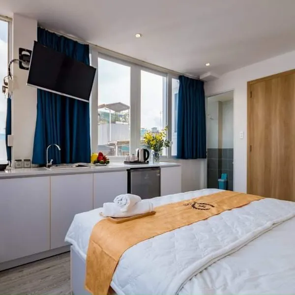 Penthouse Studio | Bright & Fully Furnished | District 1