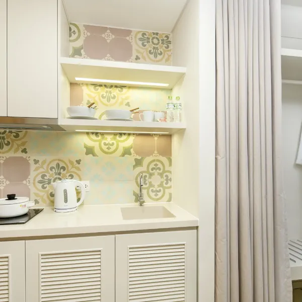 Studio with balcony | 32m2 | bathtub, kitchen, sofa & desk | Swmimming Pool | Binh Thanh