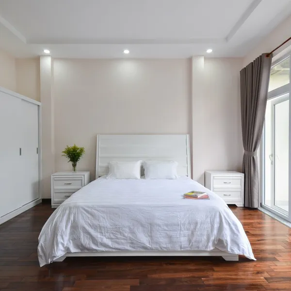 1-bedroom apartment near riverside | Balcony | District 3