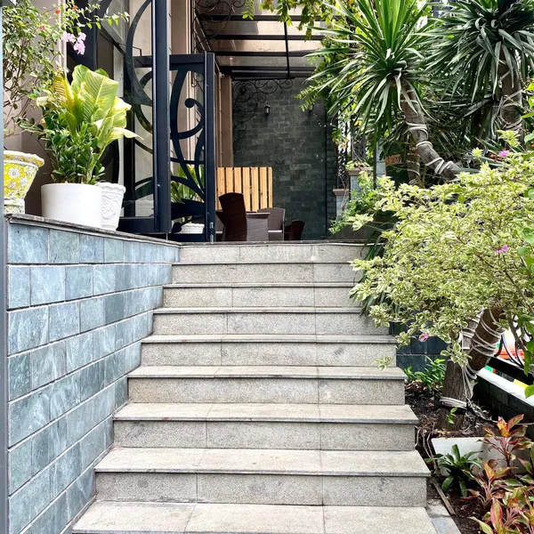 3-Bedroom Serviced Apartment in Thao Dien | Pool on the Rooftop, Gym , Sauna 