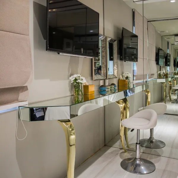 Gorgeous Apartment in Da Kao, D1 | Swimming Pool & Gym 