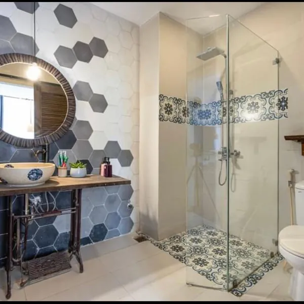 Studio Apartment - 45 m2 with Huge Balcony - Da Kao, District 1