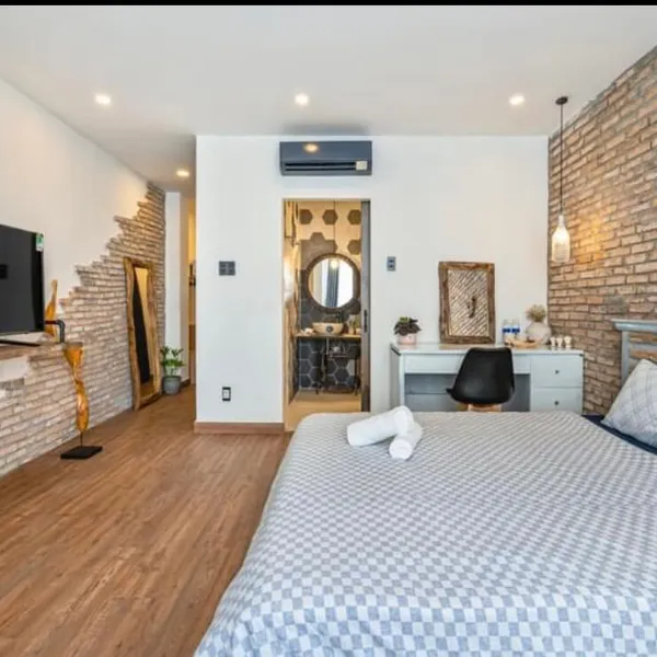 Studio Apartment - 45 m2 with Huge Balcony - Da Kao, District 1