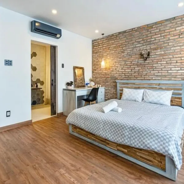 Studio Apartment - 45 m2 with Huge Balcony - Da Kao, District 1