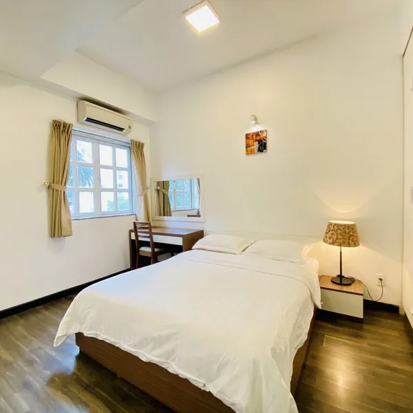 SERVICED APARTMENT IN THAO DIEN | FRONT BALCONY | 56M2 | PEACEFUL AREA