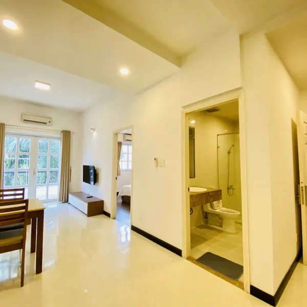 SERVICED APARTMENT IN THAO DIEN | FRONT BALCONY | 56M2 | PEACEFUL AREA