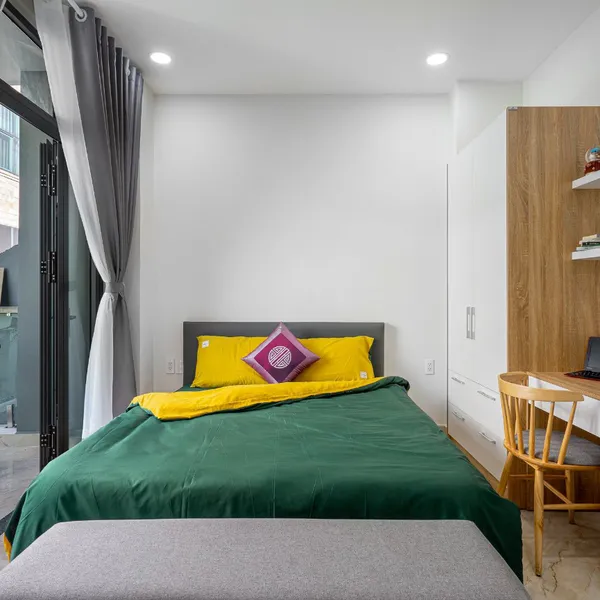 Studio with big balcony | Brightly & Modern | District 3
