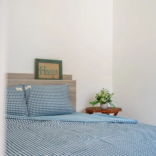 Studio with natural light, view Landmark 81 and the whole city, full furniture as shown in every detail