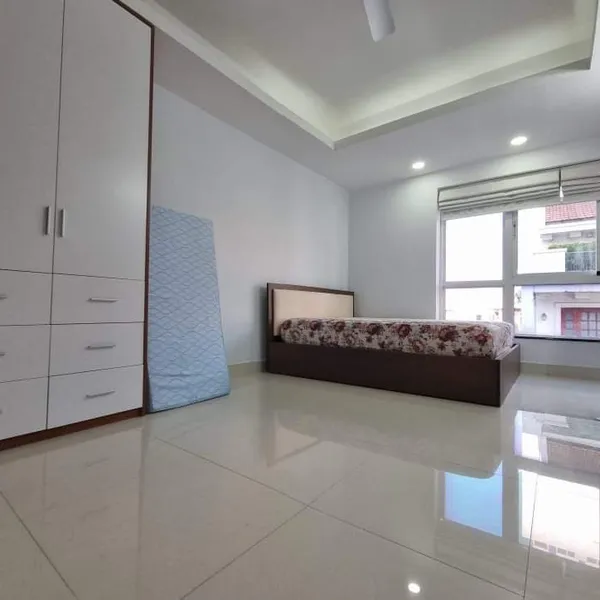 2-Bedroom Apartment for rent with full furniture, large windows, airy, 56 m2, district 3