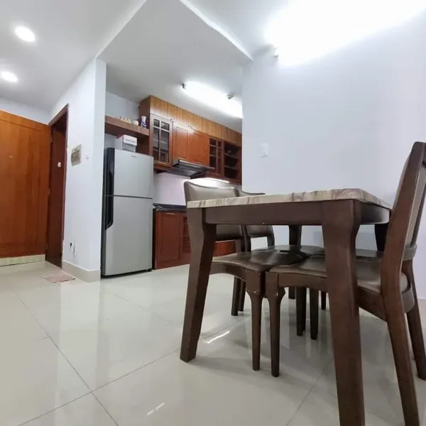 2-Bedroom Apartment for rent with full furniture, large windows, airy, 56 m2, district 3