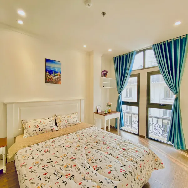 Serviced Apartment with Swimming Pool in Thao Dien | New & Good Service