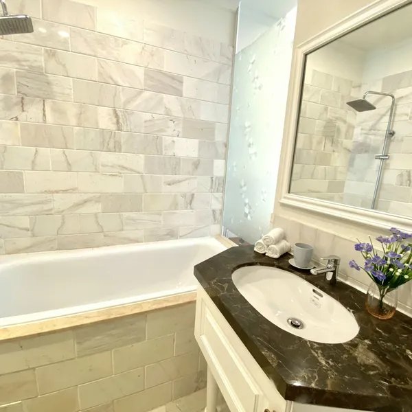 Serviced Apartment with Swimming Pool in Thao Dien | New & Good Service