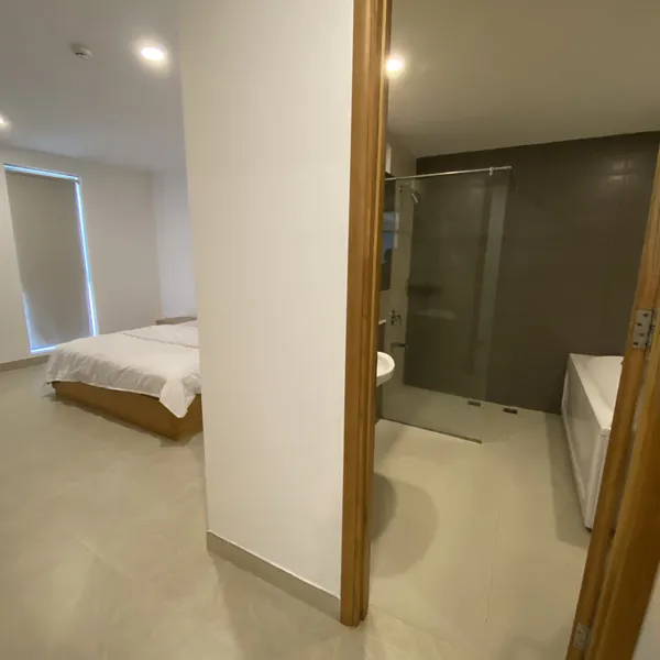 3-BEDROOM APARTMENT WITH BIG BALCONY | 135M2 | THAO DIEN, DISTRICT 2 | POOL & GYM