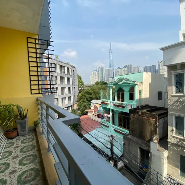 Bright Studio with balcony on Pham Viet Chanh | Binh Thanh | Fully Furnished