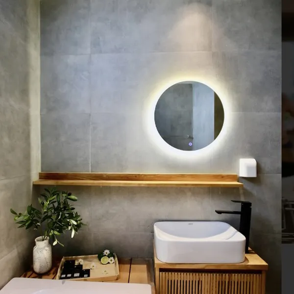 Studio Middle with a Japanese-style skylight | CITY CENTER | GYM | FULL SERVICE 