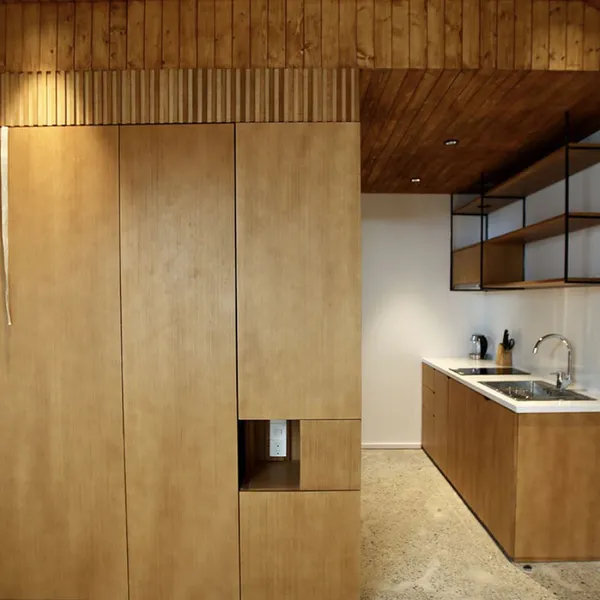 Studio Middle with a Japanese-style skylight | CITY CENTER | GYM | FULL SERVICE 