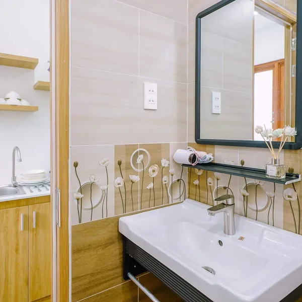 STUDIO IN THE HEART OF CITY CENTER | DISTRICT 1 | 30M2 | FULLY FURNISHED