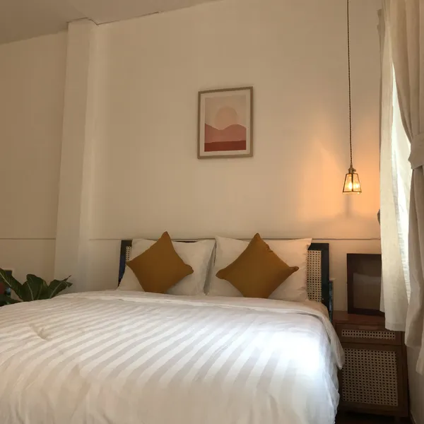 Studio apartment with windows and a sunny balcony | near Bitexco | District 1