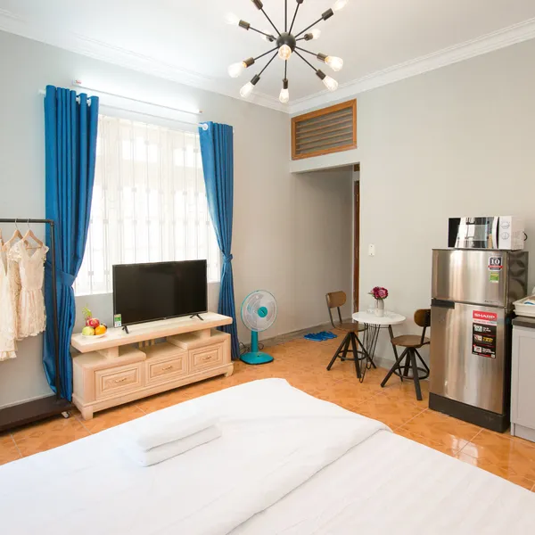 Fully Furnished Studio in District 3 | Near Tan Dinh Market