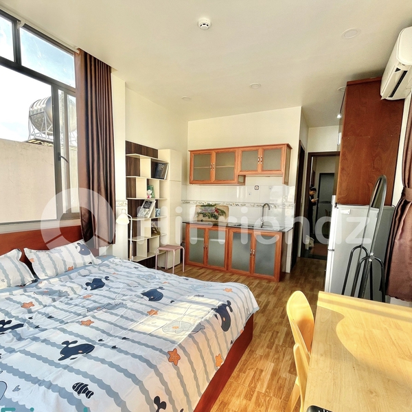 New Studio with Balcony in Phu Nhuan 