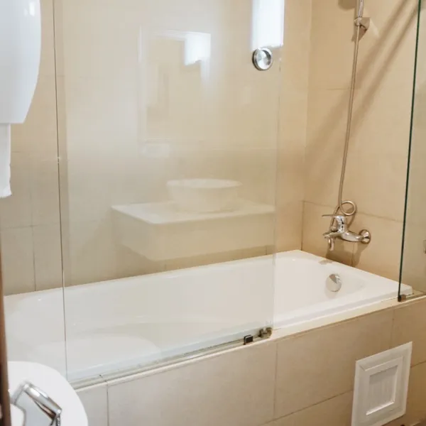 Studio with balcony | Bathub | Da Kao Area, District 1