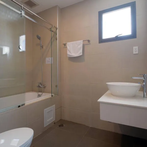 Studio with balcony | Bathub | Da Kao Area, District 1