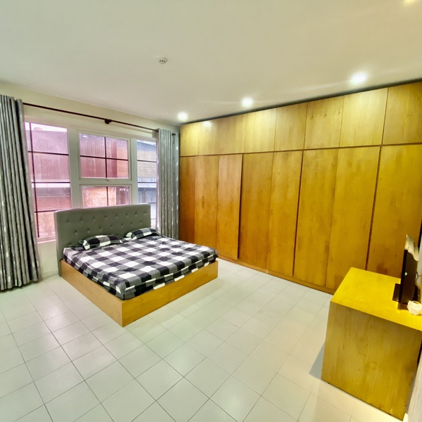 2-Bedroom Apartment in Phu Nhuan | 70m2 | Balcony | Fully Furnished