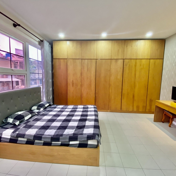 2-Bedroom Apartment in Phu Nhuan | 70m2 | Balcony | Fully Furnished