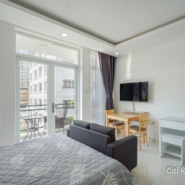 Bright Studio in Thao Dien | Balcony | District 2 | Fully Furnished
