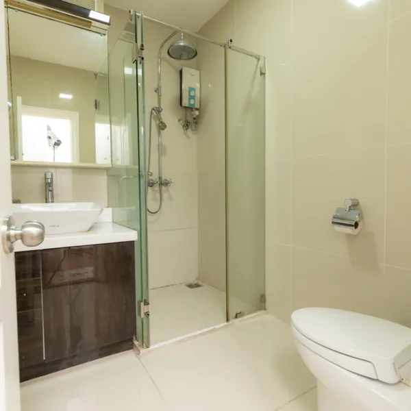 Studio | 4th floor | big window | kitchen | elevator | District 1