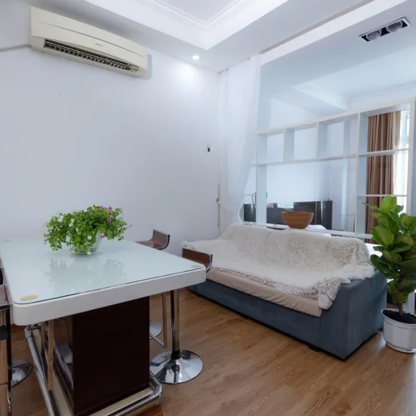 Studio | 4th floor | big window | kitchen | elevator | District 1