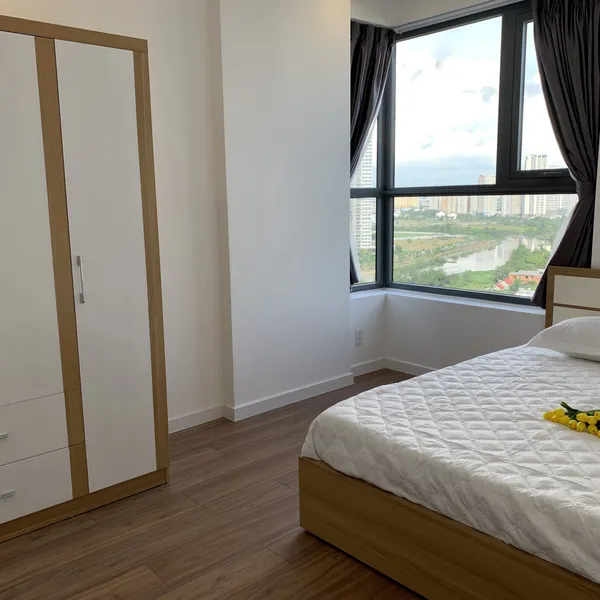 2-BEDROOM CORNER APARTMENT FOR RENT IN AN PHU DISTRICT 2