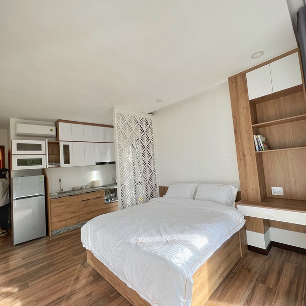 Studio with River View in Phu Nhuan | Fully Furnished 