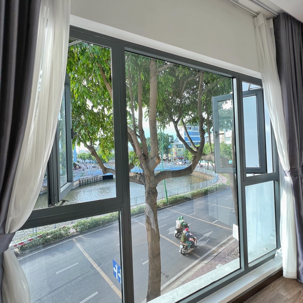 Studio with River View in Phu Nhuan | Fully Furnished 