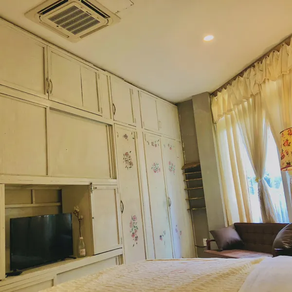 1-Bedroom Apartment 80m2 with private garden in Dakao, D1 